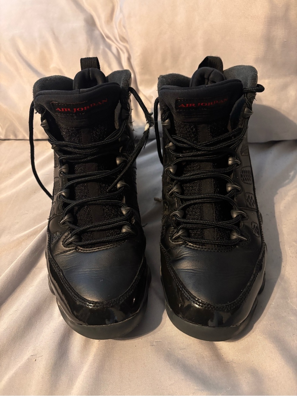 Jordan Black Retro High-Top Sneakers with Red Jumpman - Picture 10 of 13